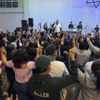 UN RECONOCIDO EVANGELISTA ESTADOUNIDENSE A NIVEL MUNDIAL LLEGA BERISSO PARA ORAR POR LOS ENFERMOS