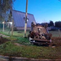 Susto y Milagro: Quedó con el auto dado vuelta
