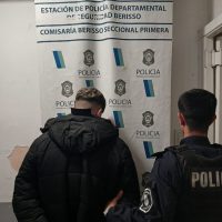 Violencia en pleno centro de Berisso: Un apuñalado