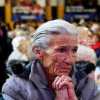 Milei y su séquito logró hacer llorar a los abuelos