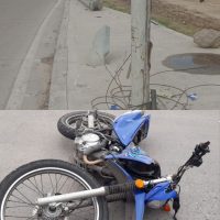 Trágico accidente: motociclista falleció tras chocar contra un poste