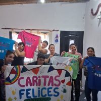 Caritas Felices y Corazones enormes en Villa Progreso
