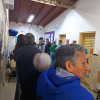 Elecciones 2025: Berisso Vota con Demoras por Falta de Autoridades de Mesa