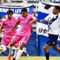 Villa San Carlos rescató un empate sobre el final en Merlo