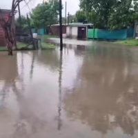 Periferia complicada, mientras el centro resistió el temporal. Una persona fue asistida por Defensa Civil.