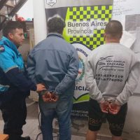 Dos Detenidos en Berisso por Intentar Ocultar un Auto Robado en La Plata