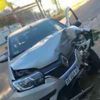 Joven chocó contra una casa y tuvieron que ir los bomberos