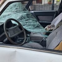 Violencia y destrozos: un hombre fue detenido tras amenazar a su familia con un hacha