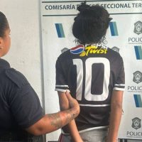 Mujer quiso robar a un vecino con un destornillador