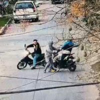 ENSENADA: motochorros detenidos, mamá los entregó