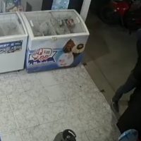 Ladrón… pero hincha fanático: delincuente robó una moto y una camiseta de la Selección