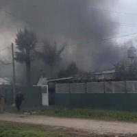 Incendio en una vivienda, tres asistidos por intoxicación