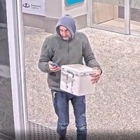 COMERCIANTE BERISSENSE DETENIDO: QUISO HACER UNA BROMA EN AEROPARQUE Y ARMO UN REVUELO IMPRESIONANTE
