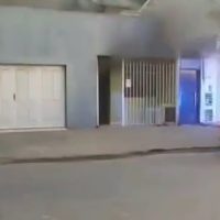 INCENDIO EN BERISSO: RÁPIDA RESPUESTA DE BOMBEROS EVITÓ UN DAÑO MAYOR