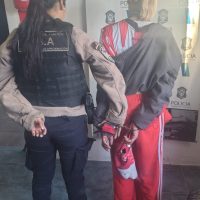 HIJITA COMPLICADA: AMENAZÓ DE MUERTE A SU MAMÁ