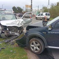 IMPRESIONANTE CHOQUE FRONTAL EN LA 66 DEJÓ A DOS PERSONAS HERIDAS