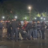 BOMBEROS AL RESCATE: REDUJERON A UN ADOLESCENTE ARMADO QUE AGREDÍA A SU NOVIA