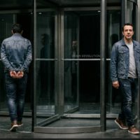 PUERTA GIRATORIA: ATRAPARON DOS VECES A UN PRÓFUGO POR ROBO PERO LA JUSTICIA LO LIBERÓ DE INMEDIATO